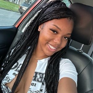 Meet your Posher, Aaniyah